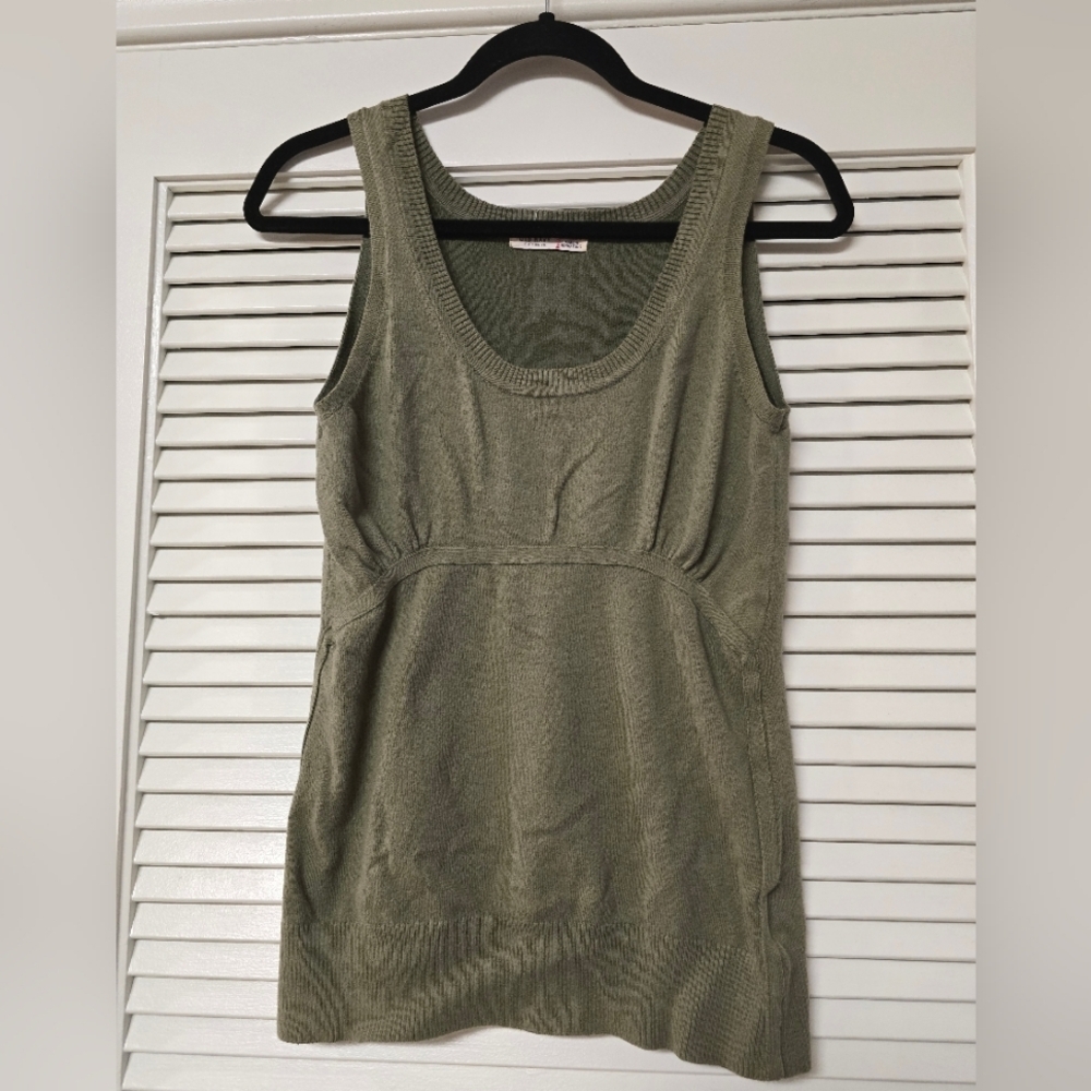 Old Navy - Olive Green Sleeveless Top